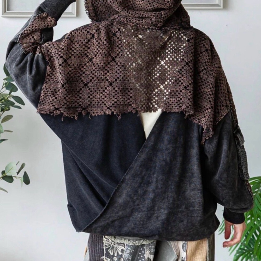 Oli & Hali Solid Color Open Twist Back Jacket in Black NWOT SMALL - Picture 4 of 12